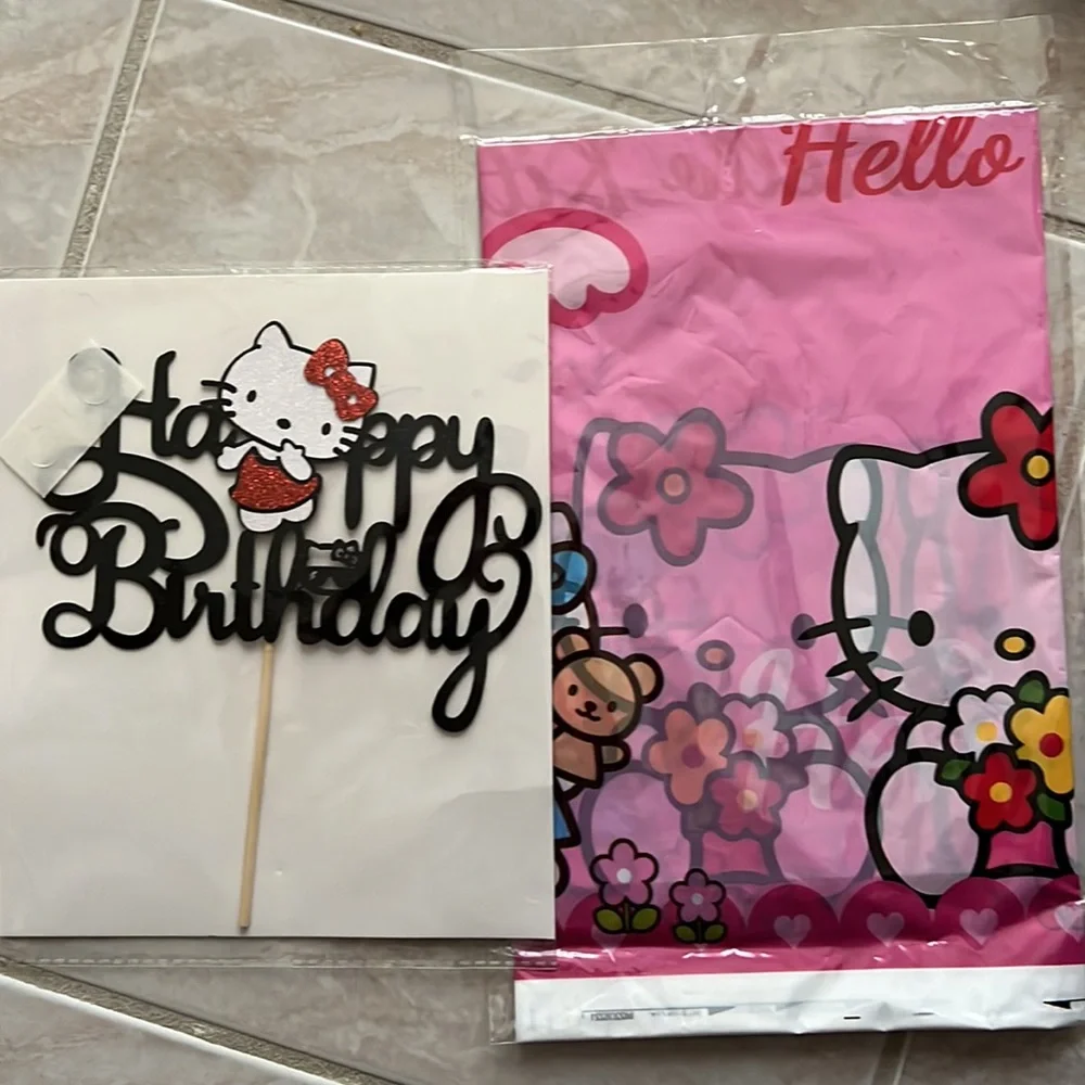 NWT 2pc Hello Kitty Table Cloth & Cake Topper